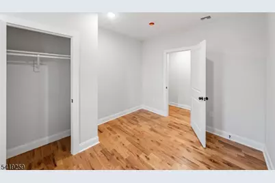 1044 Woodland Ave, Union Township, NJ 07083 - Photo 9