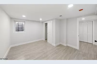 1044 Woodland Ave, Union Township, NJ 07083 - Photo 23