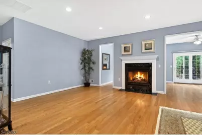 19 Witherspoon Way, Franklin Township, NJ 08873 - Photo 13