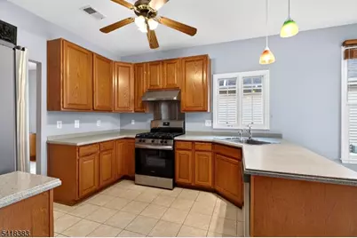 19 Witherspoon Way, Franklin Township, NJ 08873 - Photo 5