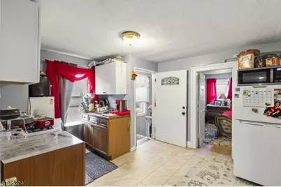 102 N 10th St #2, Paterson, NJ 07522 - Photo 17