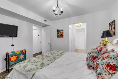 80 Wendover Court, Bedminster Township, NJ 07921 - Photo 17