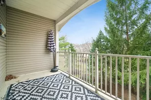 621 Binghampton Ln, Livingston, NJ 07039 - Photo 27