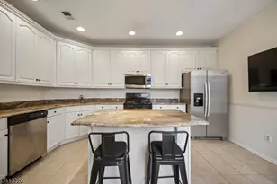 621 Binghampton Ln, Livingston, NJ 07039 - Photo 15