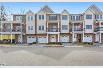 3 Brandon Ct, Butler, NJ 07405 - Photo 1