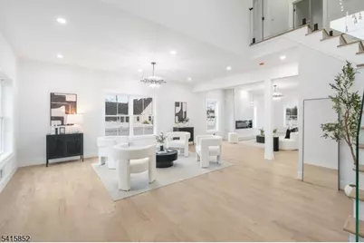 302 West Ln, Clark Township, NJ 07066 - Photo 3