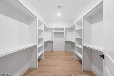 302 West Ln, Clark Township, NJ 07066 - Photo 15