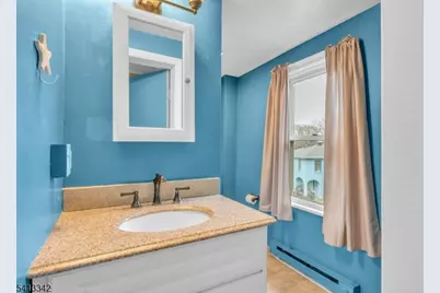 916 Gates St, Phillipsburg, NJ 08865 - Photo 11