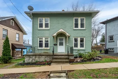 916 Gates St, Phillipsburg, NJ 08865 - Photo 1