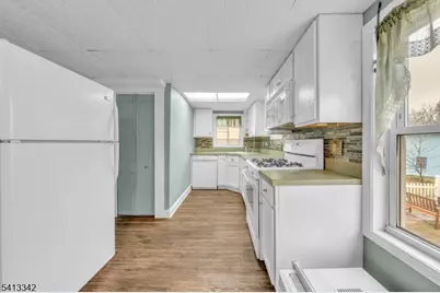 916 Gates St, Phillipsburg, NJ 08865 - Photo 5