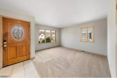 535 Yorktown Rd, Union Township, NJ 07083 - Photo 3