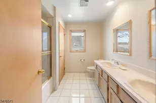 535 Yorktown Rd, Union Township, NJ 07083 - Photo 15