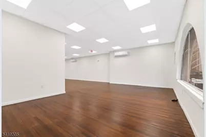 48 Commerce St, Newark, NJ 07102 - Photo 3