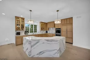 9 Wortman Wy, Chester, NJ 07930 - Photo 5