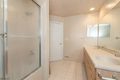 185 Crown Point Rd, Parsippany, NJ 07054 - Photo 17