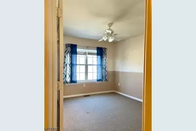 39 Rozalyn Ln, Old Bridge Township, NJ 08879 - Photo 9