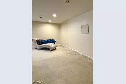 39 Rozalyn Ln, Old Bridge Township, NJ 08879 - Photo 15