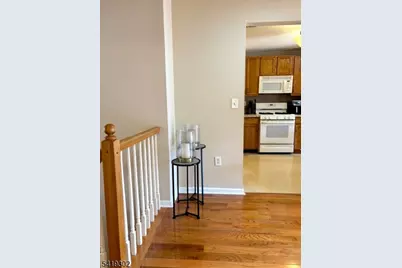 39 Rozalyn Ln, Old Bridge Township, NJ 08879 - Photo 3
