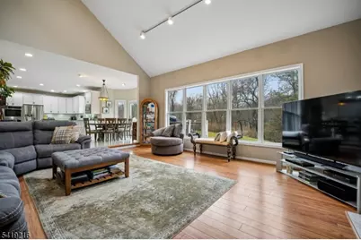 1 Trout Brook Ln, Randolph Township, NJ 07945 - Photo 15