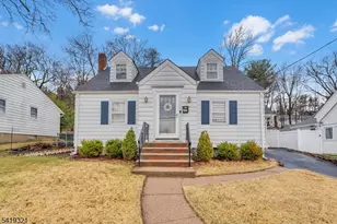 154 Watchung Dr, Hawthorne, NJ 07506 - Photo 1