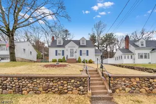 154 Watchung Dr, Hawthorne, NJ 07506 - Photo 1