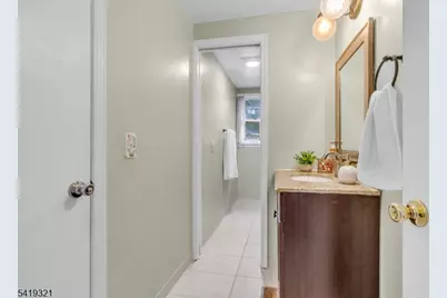 154 Watchung Dr, Hawthorne, NJ 07506 - Photo 21