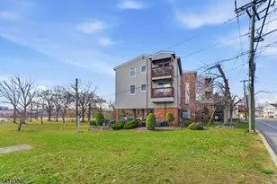 779 Riverside Ave, Lyndhurst Township, NJ 07071 - Photo 31