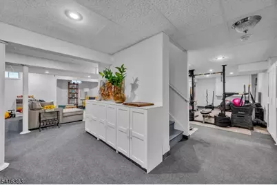 8 Governor Rd, Readington Twp., NJ 08822 - Photo 33