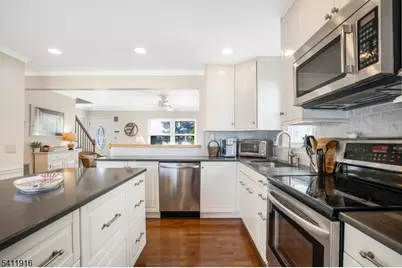 363 Roberts Ave, Berkeley Township, NJ 08752 - Photo 11