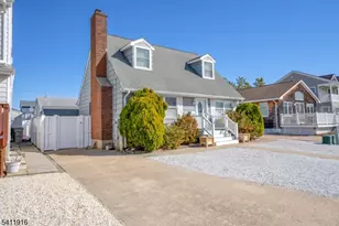 363 Roberts Ave, Berkeley Township, NJ 08752 - Photo 3