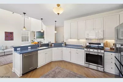 22 Kershaw Ct, Bridgewater, NJ 08807 - Photo 13