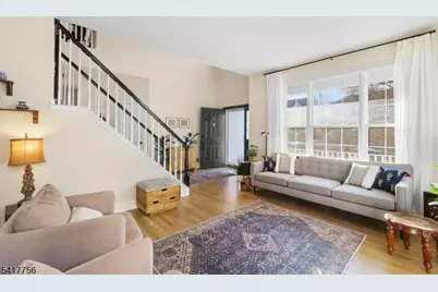 22 Kershaw Ct, Bridgewater, NJ 08807 - Photo 7