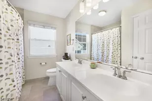 22 Kershaw Ct, Bridgewater, NJ 08807 - Photo 27