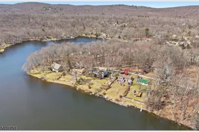 27 Plaza Dr, Hampton Township, NJ 07860 - Photo 21