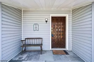 27 Plaza Dr, Hampton Township, NJ 07860 - Photo 19