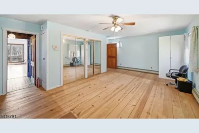 27 Plaza Dr, Hampton Township, NJ 07860 - Photo 17