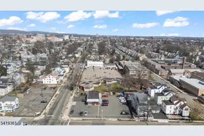 382 S Clinton St, East Orange, NJ 07018 - Photo 11