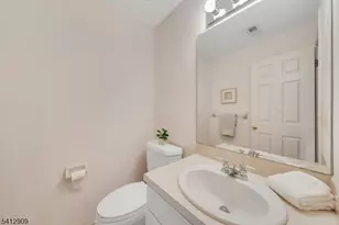 30 Clements Ct, Roseland, NJ 07068 - Photo 27