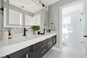 42 Charles St, Livingston, NJ 07039 - Photo 19