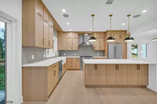 42 Charles St, Livingston, NJ 07039 - Photo 5