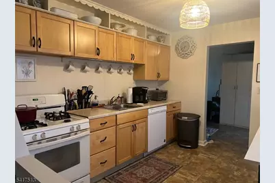 29 Brookside Ave, Pequannock Township, NJ 07444 - Photo 3