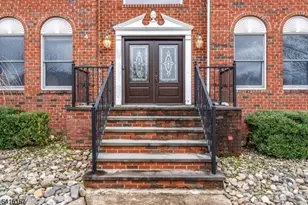 4 Dumont Ct, Bridgewater Twp., NJ 08807 - Photo 3