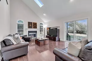 4 Dumont Ct, Bridgewater Twp., NJ 08807 - Photo 15