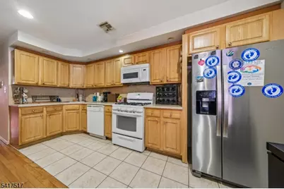 165 S Clinton St, East Orange, NJ 07018 - Photo 7