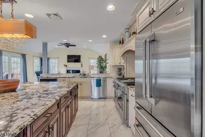 49 Laguna Dr, Wayne, NJ 07470 - Photo 7