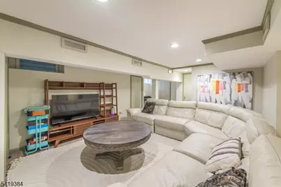 530 Up Mountain Avenue, Montclair, NJ 07043 - Photo 27