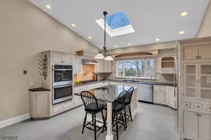 72 Gillette Rd, Long Hill Township, NJ 07933 - Photo 21