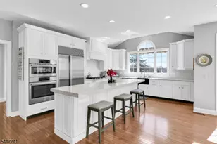 25 Carriage Way, Bernards Township, NJ 07920 - Photo 13