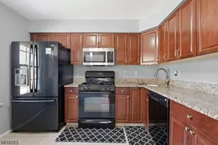 809 Porter Way, Bridgewater, NJ 08807 - Photo 3