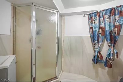 134 Burgess Pl, Passaic, NJ 07055 - Photo 25